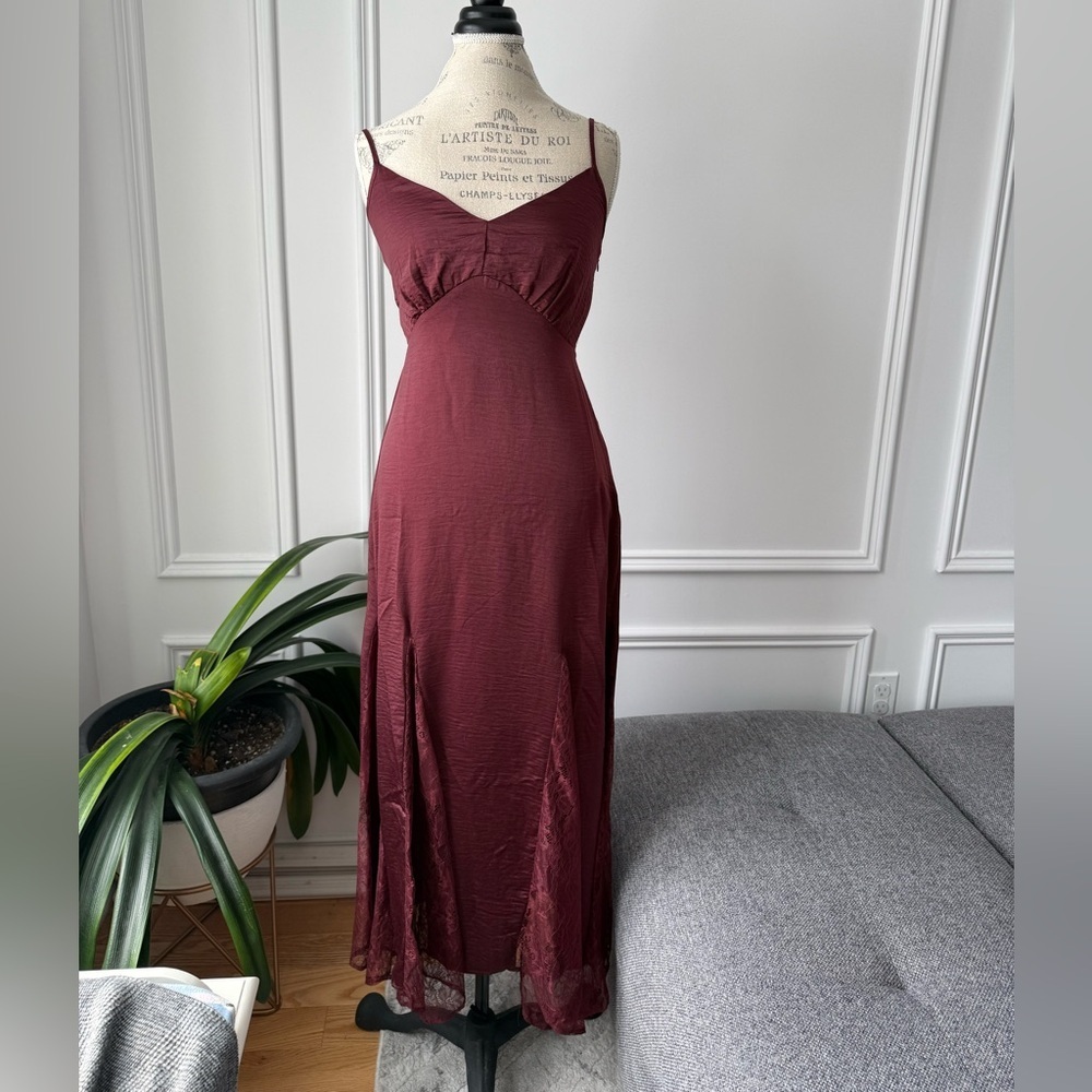 Betsey Johnson Burgundy Midi Dress - Picture 1 of 9